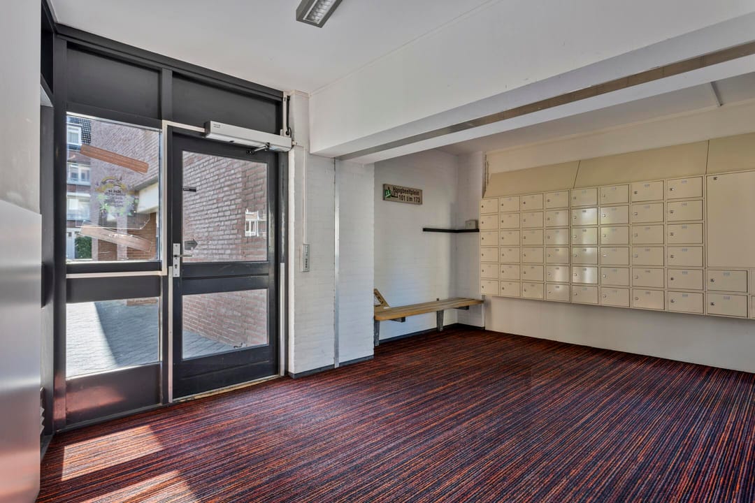 Foto 2 van Hoogbeeltplein 137