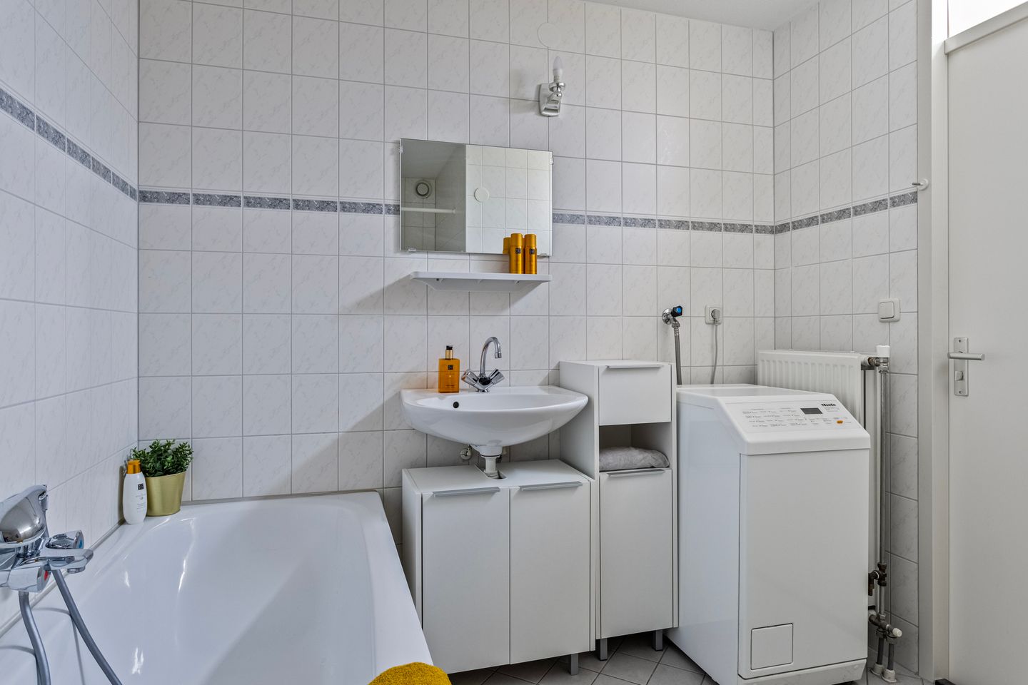 Photo 19 of Bordeauxlaan 18