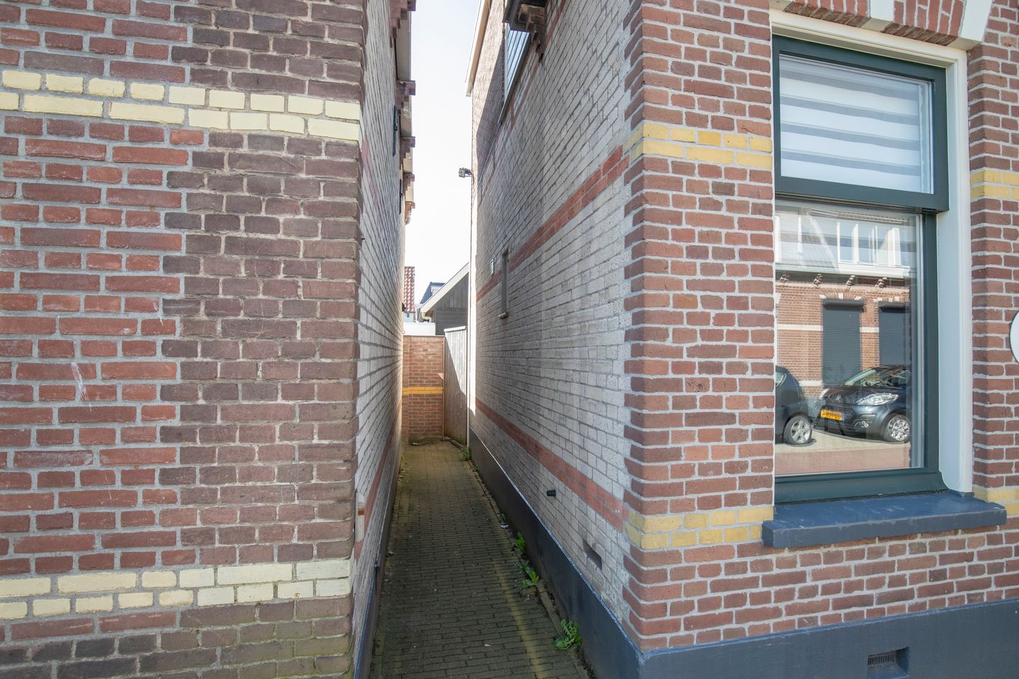 Foto 10 van Burg ten Veldestr 28