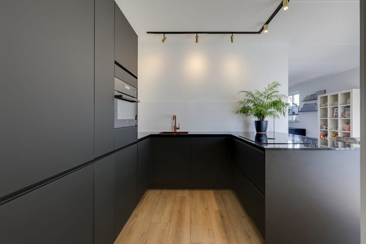 Foto 3 van Schooneveldstraat 36