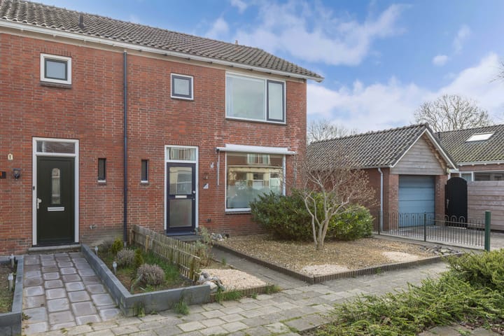 Foto 3 van Professor Camperstraat 2