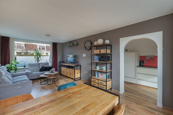 Foto 15 van Professor Camperstraat 2