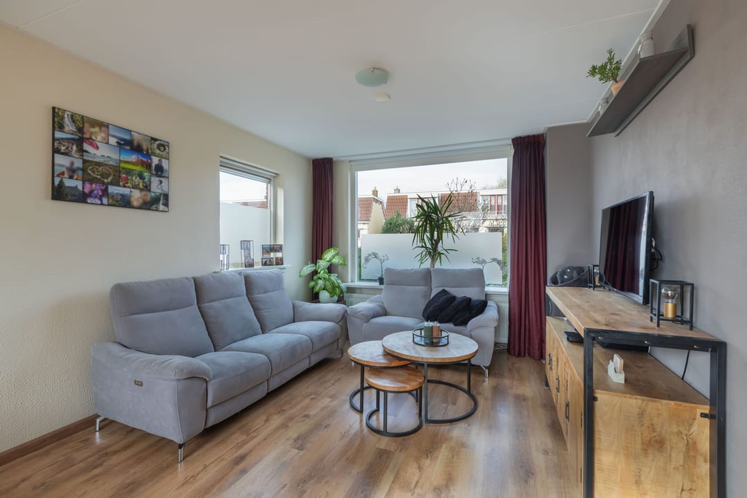 Photo 17 of Professor Camperstraat 2