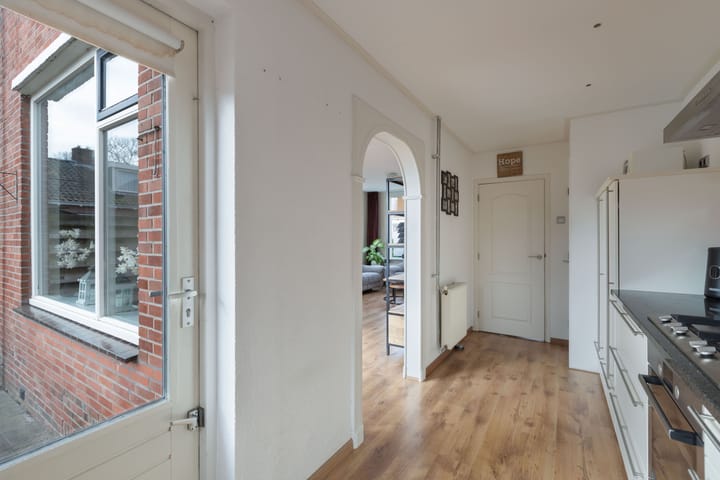 Foto 24 van Professor Camperstraat 2