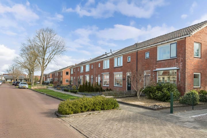 Foto 4 van Professor Camperstraat 2