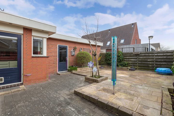 Foto 29 van Professor Camperstraat 2