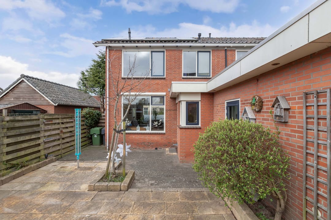 Photo 31 of Professor Camperstraat 2