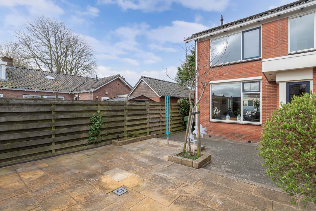 Photo 32 of Professor Camperstraat 2