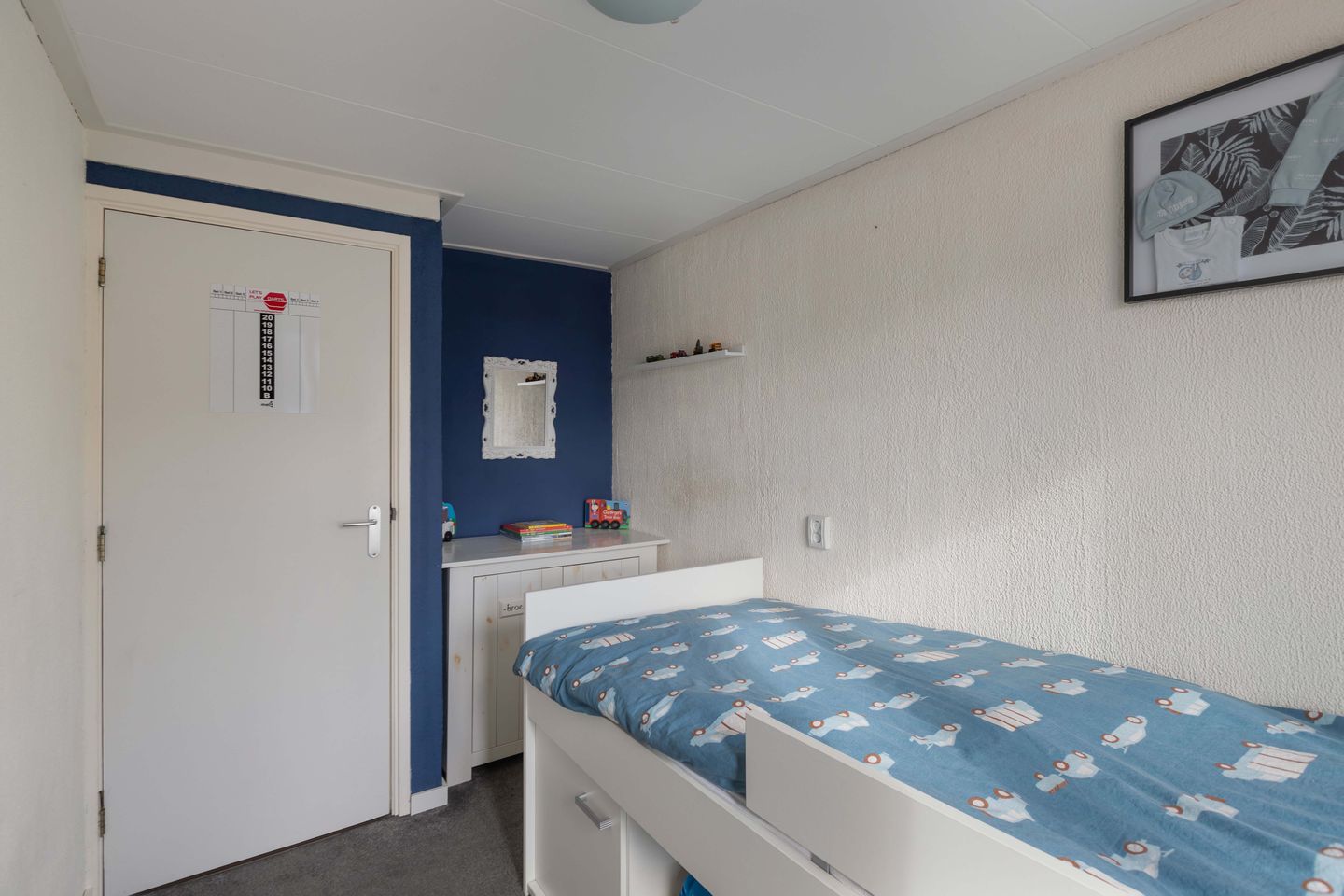 Photo 40 of Professor Camperstraat 2