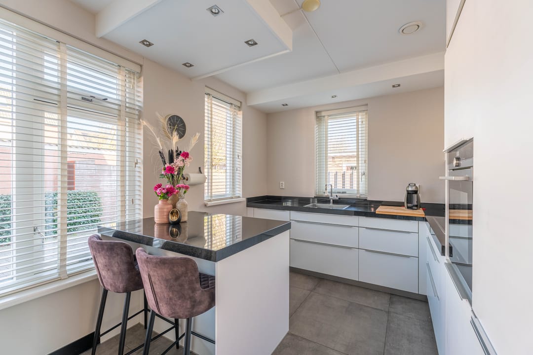 Foto 7 van De Ruijterstraat 35