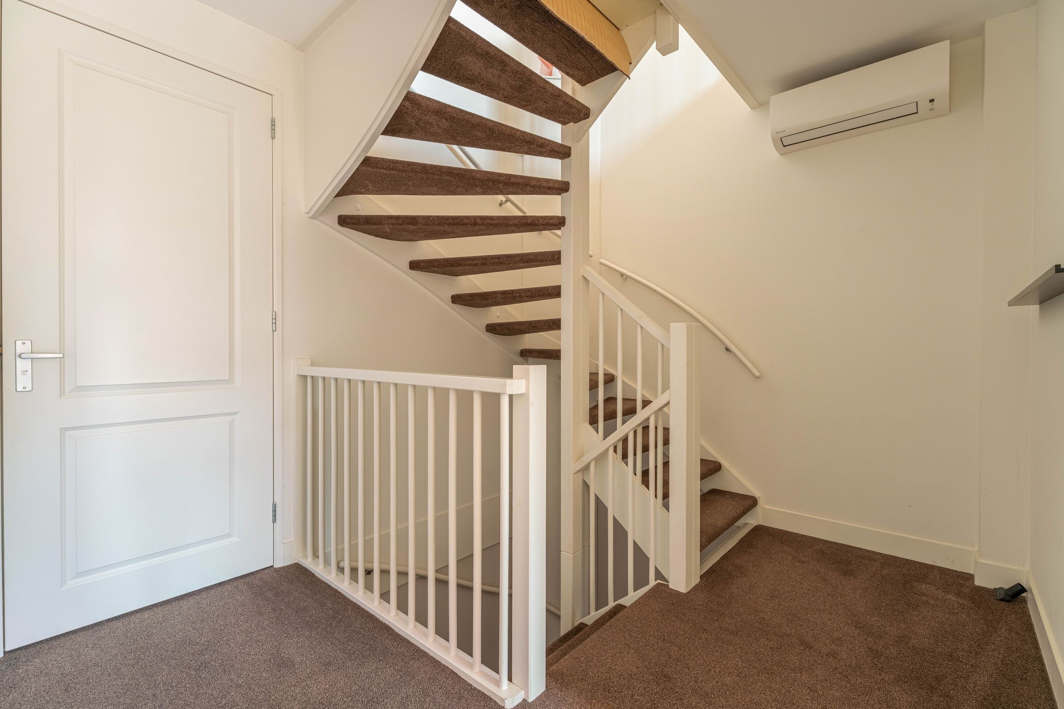 Foto 21 van De Ruijterstraat 35