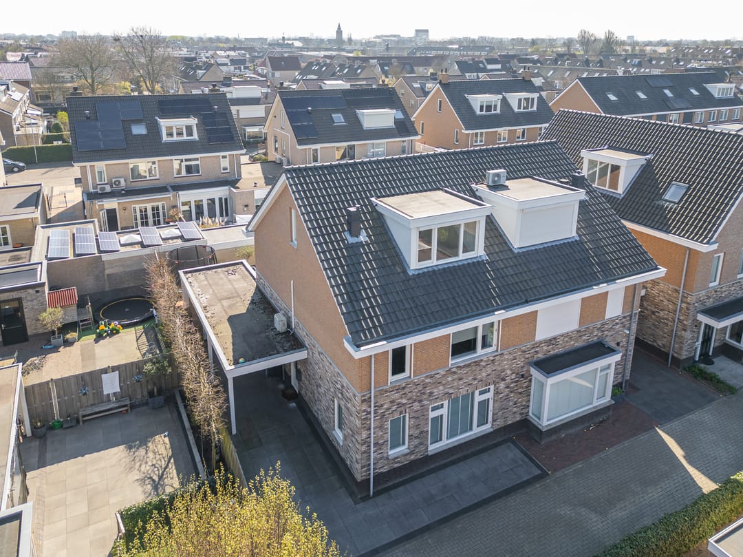 Foto 28 van De Ruijterstraat 35