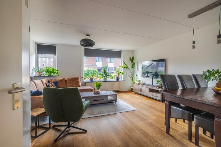 Foto 12 van Monnetstraat 40