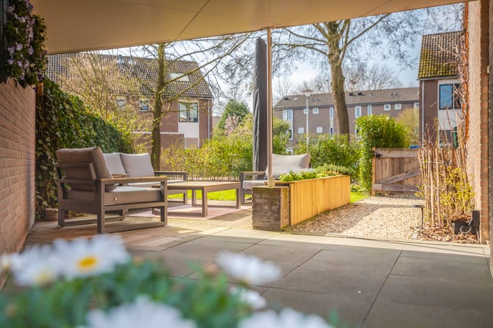 Foto 24 van Monnetstraat 40