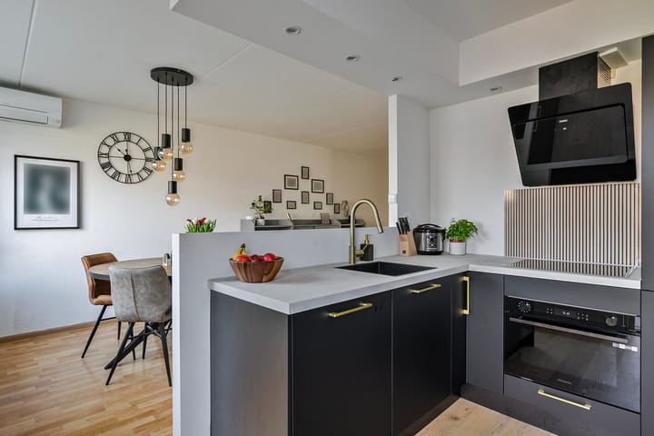 Foto 17 van Reimerswaalstraat 5