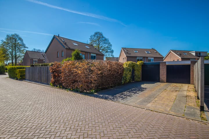 Foto 35 van Monnetstraat 40