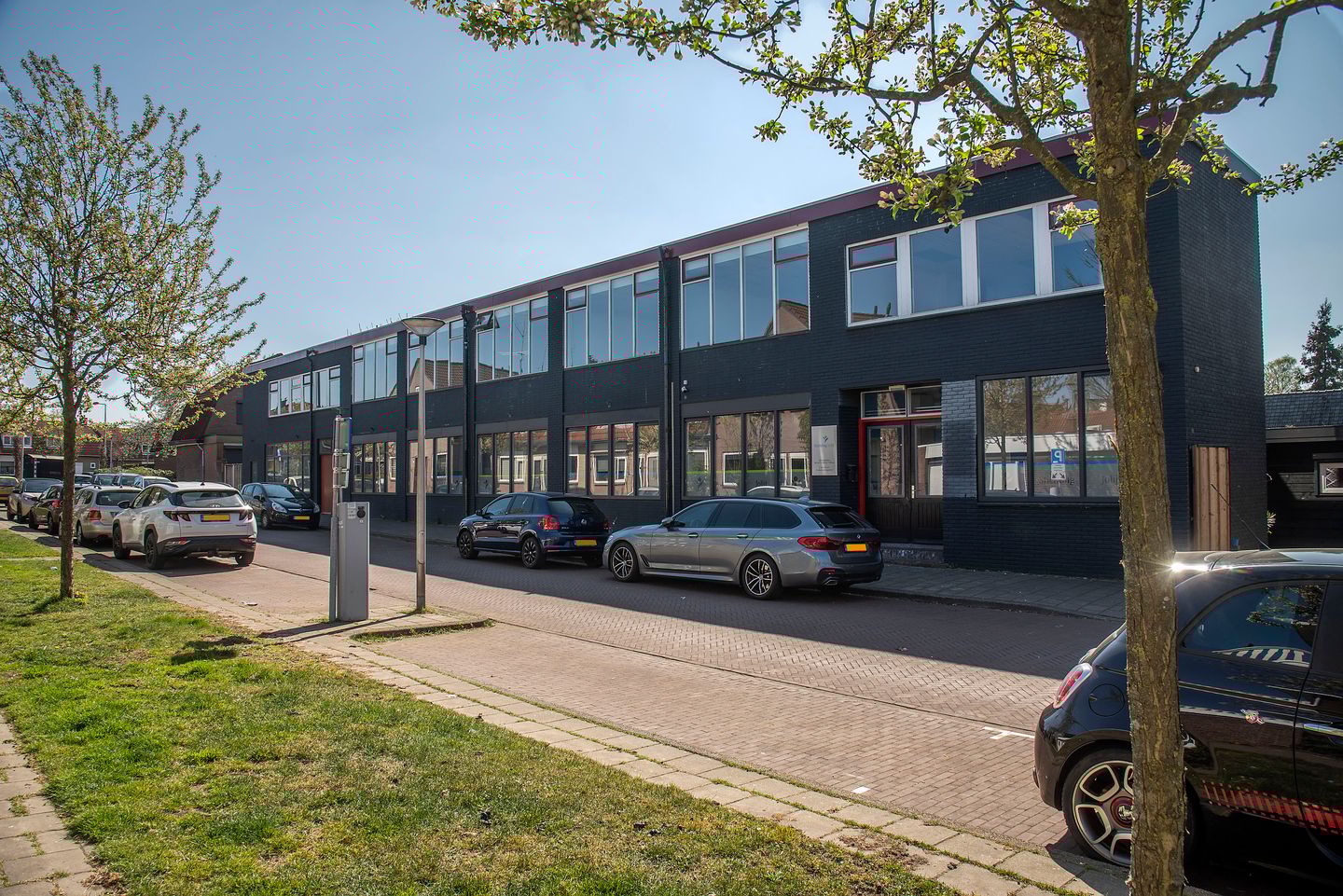 View photo 2 of Puttenkampstraat 1