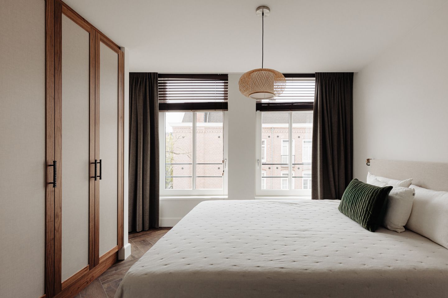 Photo 10 of Cornelis Anthoniszstraat 39-3