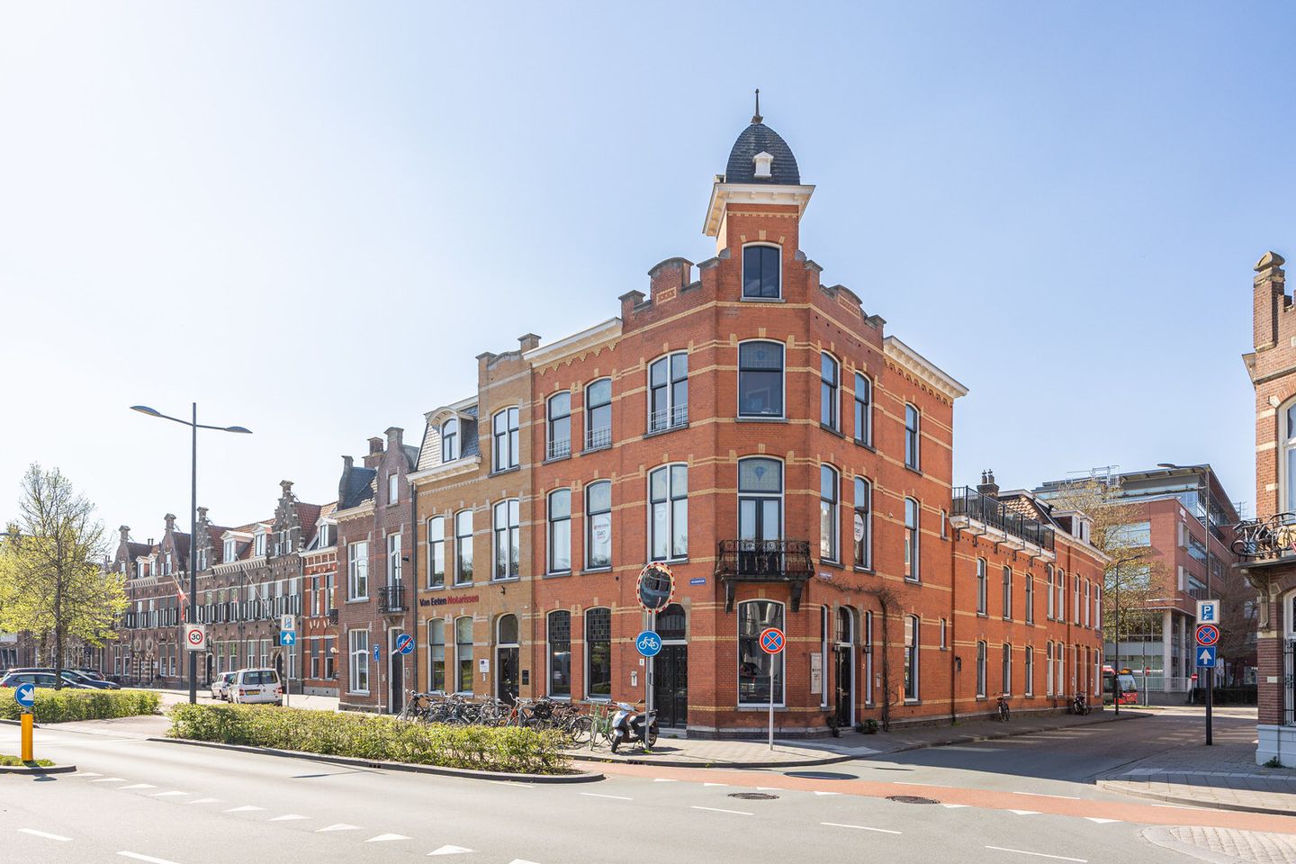 Photo 64 of Julianaplein 1