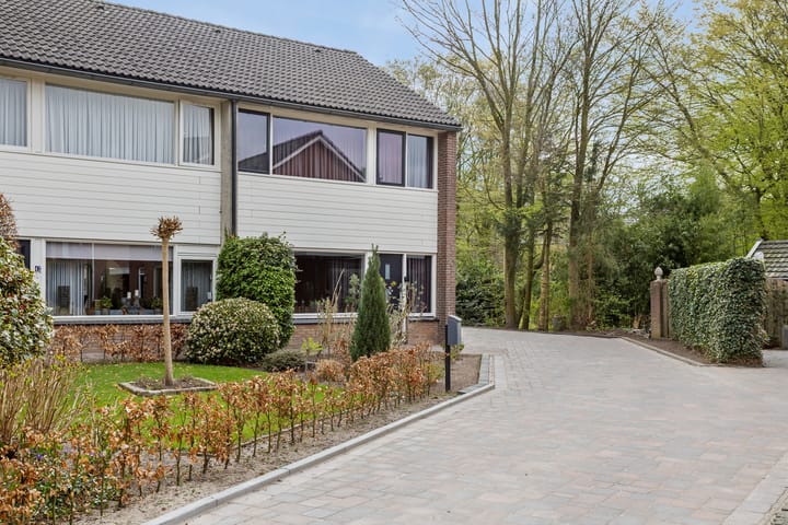 Photo 1 of Parkstraat 40