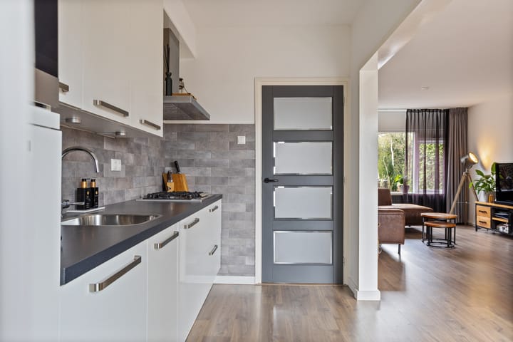 Photo 8 of Parkstraat 40