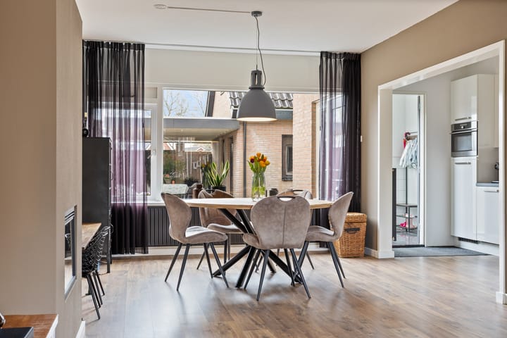 Photo 12 of Parkstraat 40