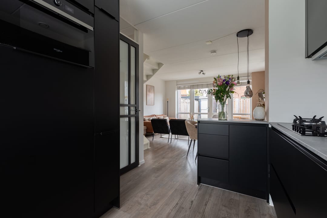 Foto 16 van Betje Wolffstraat 5