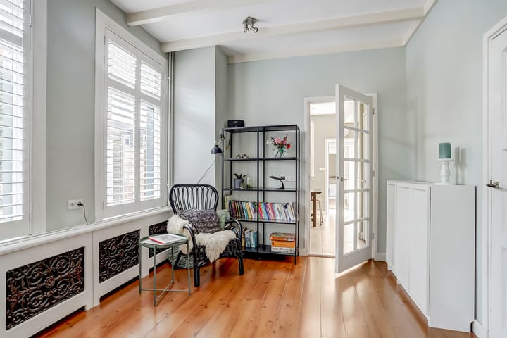 Foto 28 van Voorstraat 77-B