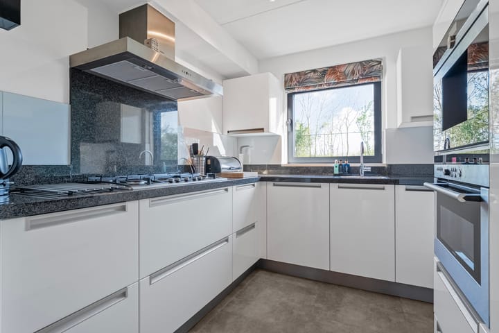 Foto 15 van Den Uylstraat 44