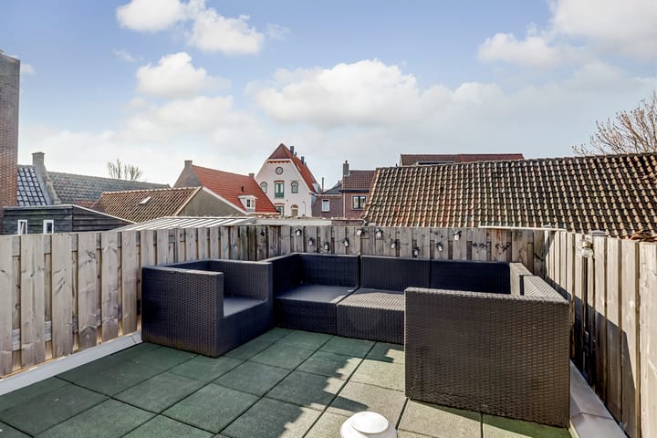 Foto 51 van Voorstraat 77-B