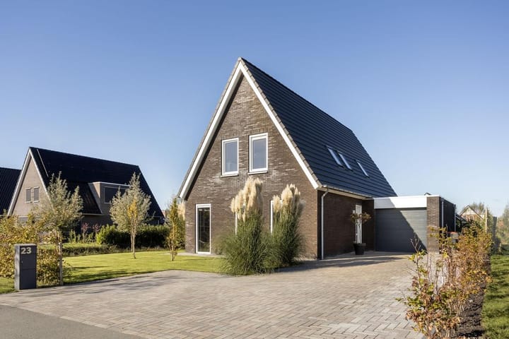 Photo 10 of Leeuwerik 23