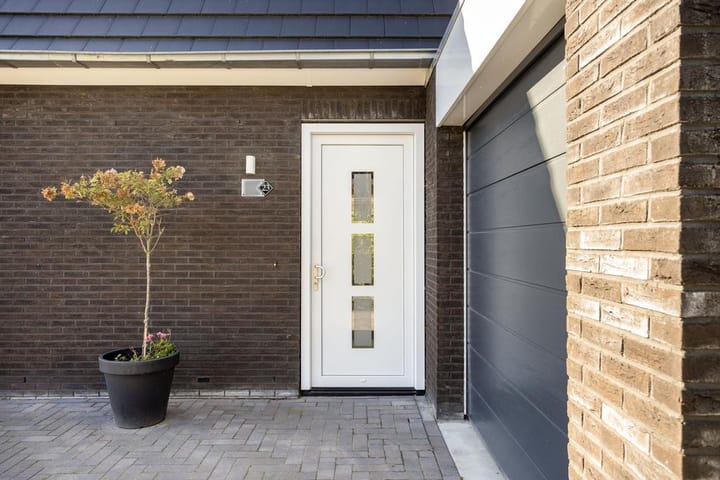 Photo 14 of Leeuwerik 23