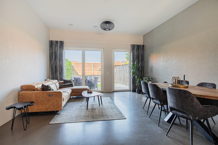 Foto 10 van Laurierplein 40