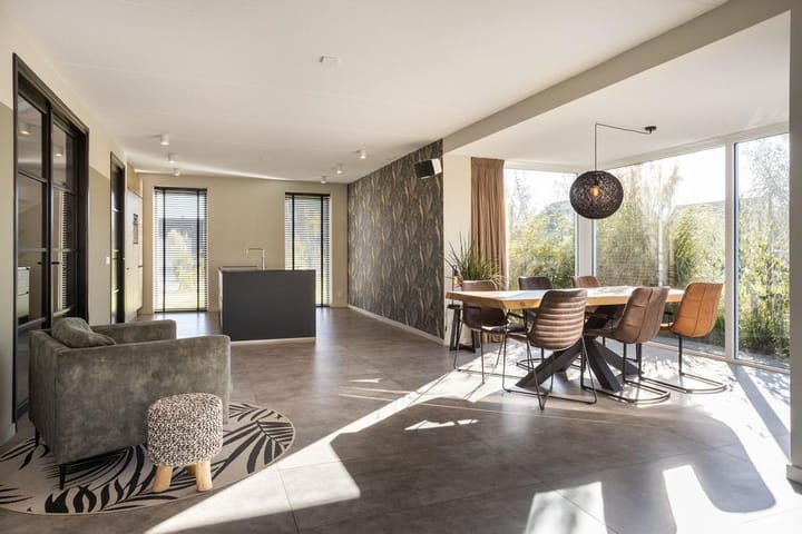 Photo 27 of Leeuwerik 23