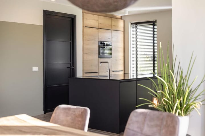 Photo 34 of Leeuwerik 23