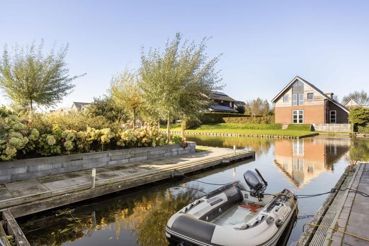 Photo 66 of Leeuwerik 23