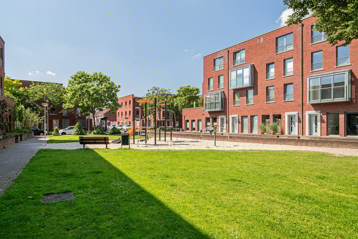 Foto 51 van Laurierplein 40