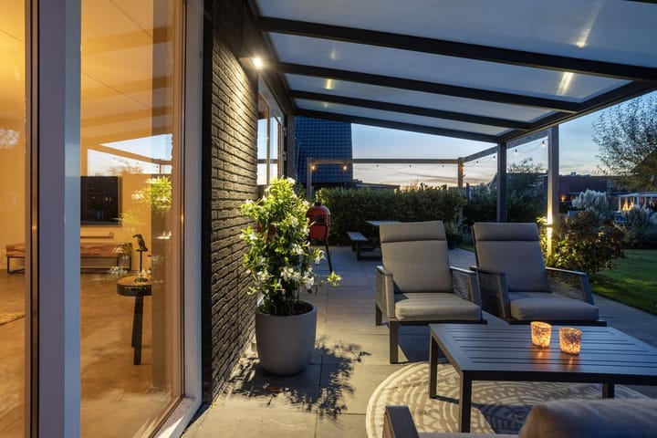 Photo 77 of Leeuwerik 23