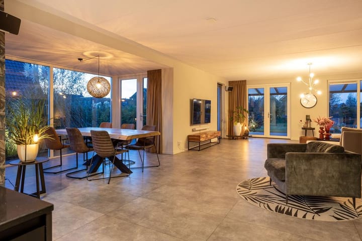 Photo 80 of Leeuwerik 23