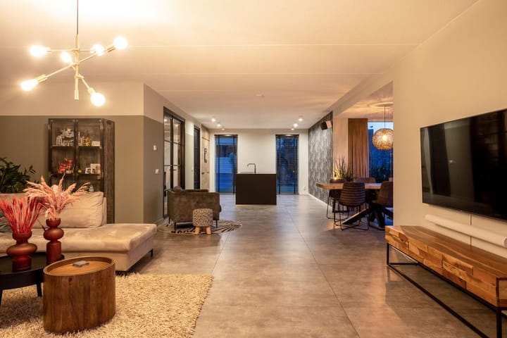 Photo 81 of Leeuwerik 23