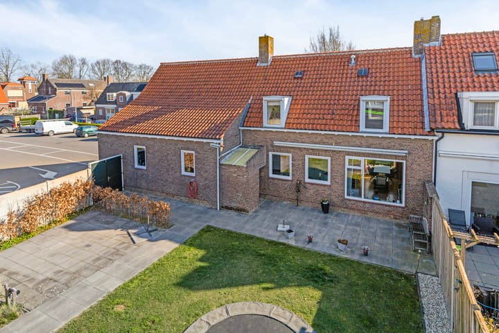 Foto 30 van Burgemeester Dregmansstraat 2