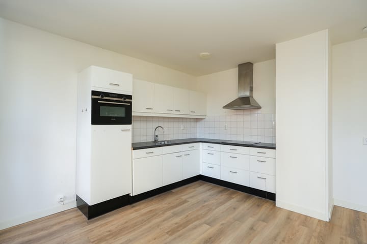 Foto 13 van Burg. Hustinxstraat 194