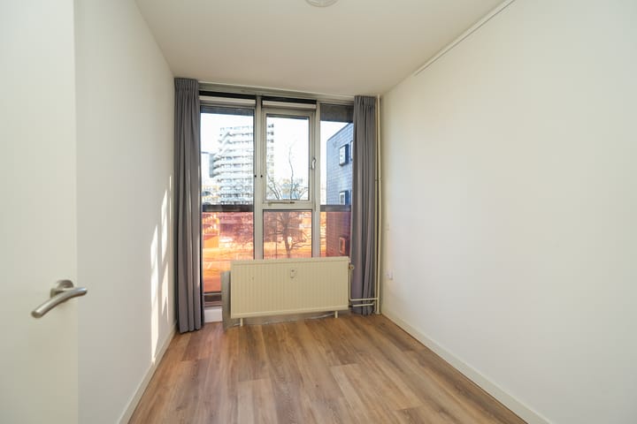 Foto 27 van Burg. Hustinxstraat 194