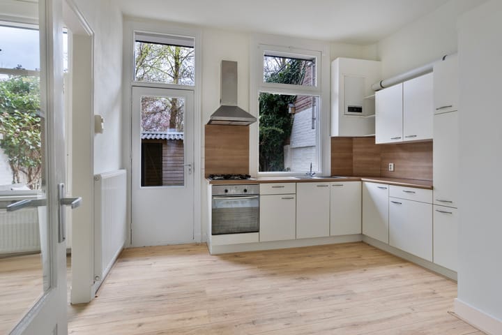 Foto 10 van de Ruyterstraat 205