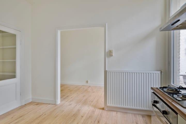 Foto 11 van de Ruyterstraat 205