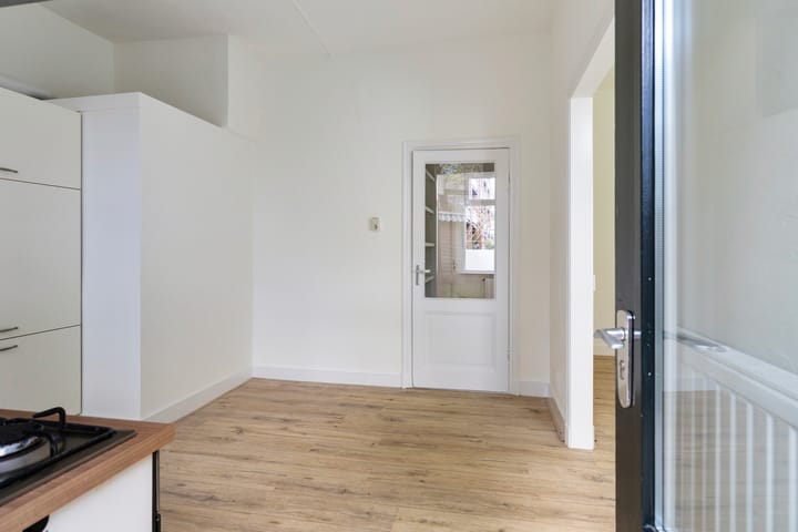 Foto 15 van de Ruyterstraat 205