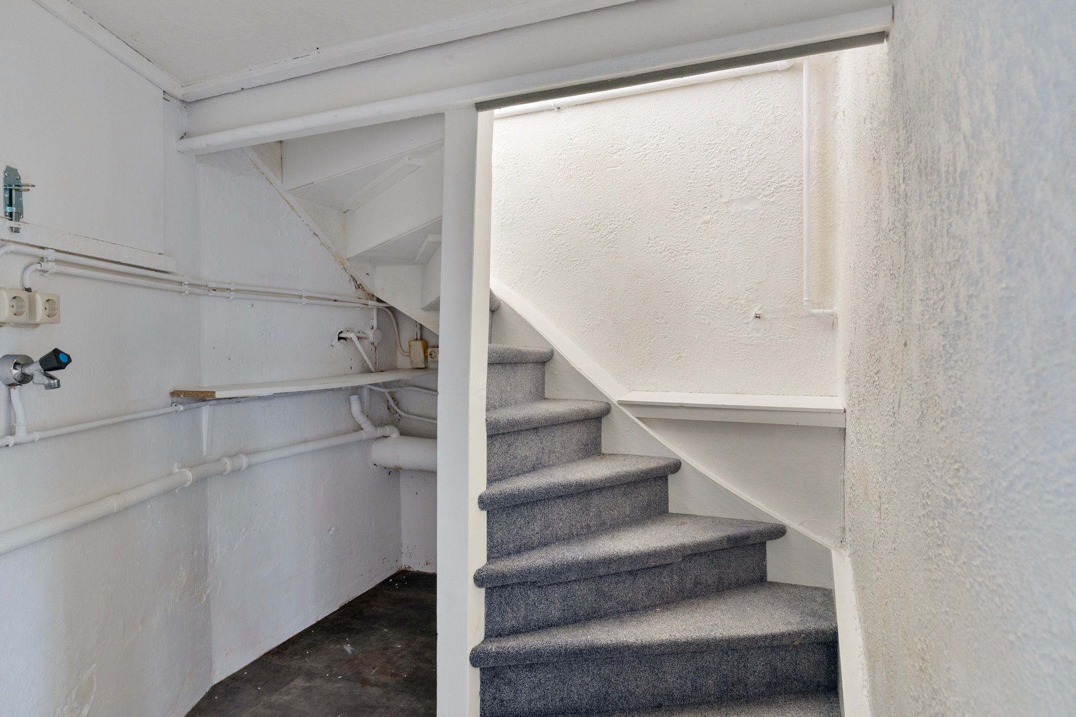 Photo 21 of de Ruyterstraat 205