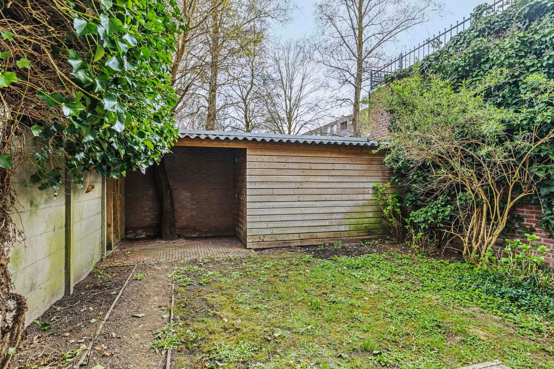 Photo 28 of de Ruyterstraat 205