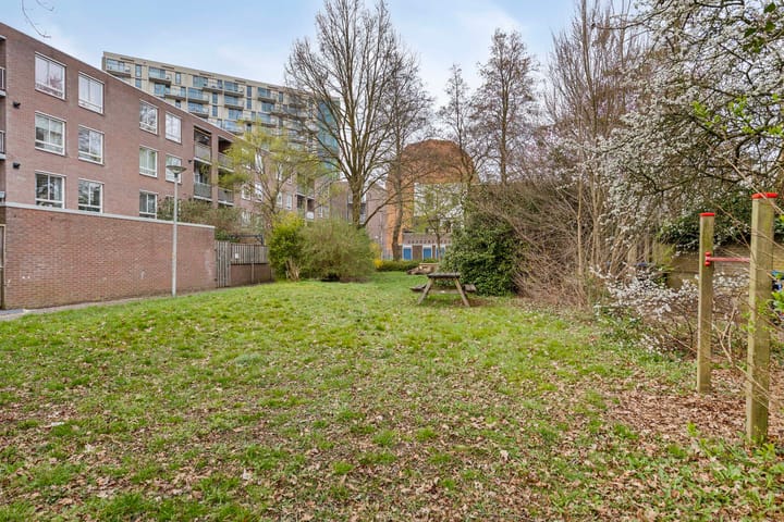 Foto 30 van de Ruyterstraat 205