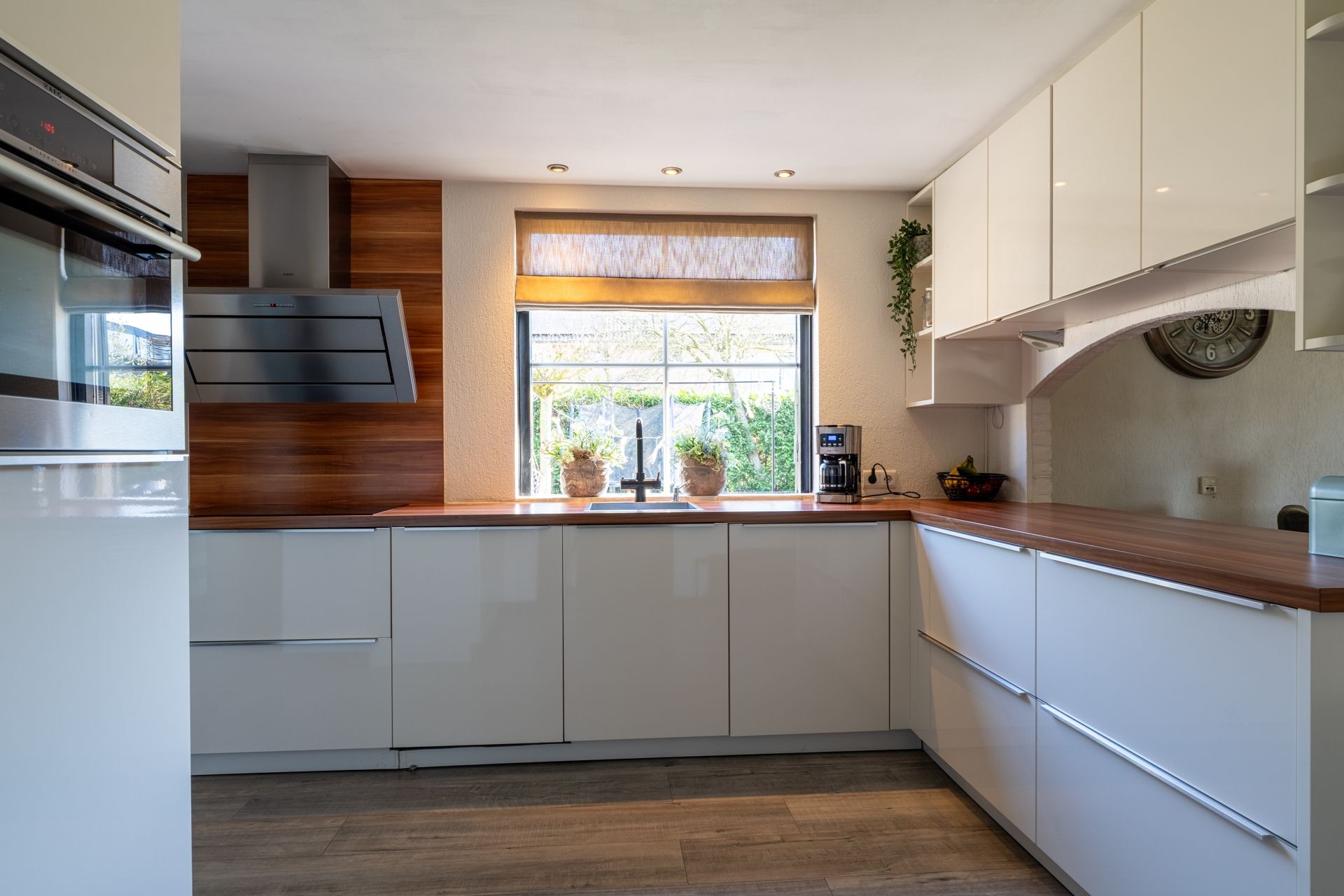 Foto 12 van Parallelweg 60